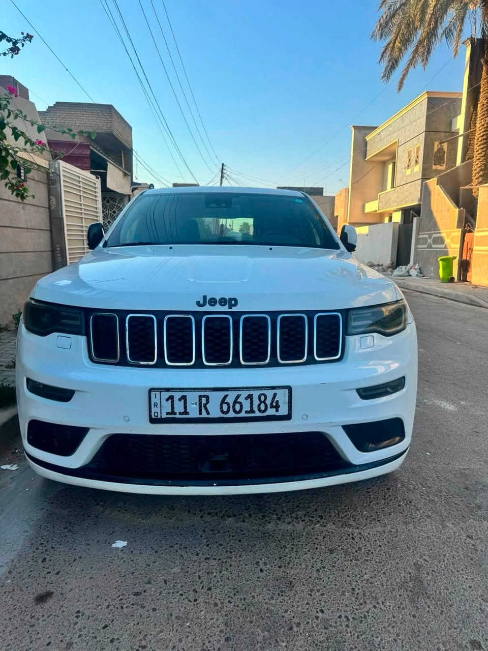 جيب امريكي S فول واحد على واحد
الي يدور حاجه نظيفه مال بيت وصلت 
سياره فول مواصفات للاخير 
بناروما كشنات كهرباء 
تدفه تبريد رادار امامي +خلفي 
سماعات مظخم بلادي 
وال Sفول موصفات معروفه 
رقم بغداد بسمي السياره وجاهزه من كلشي 
صور الحادث موجود 
سياره معروضه 180 وبيه مجال 
للاستفسار ***********
