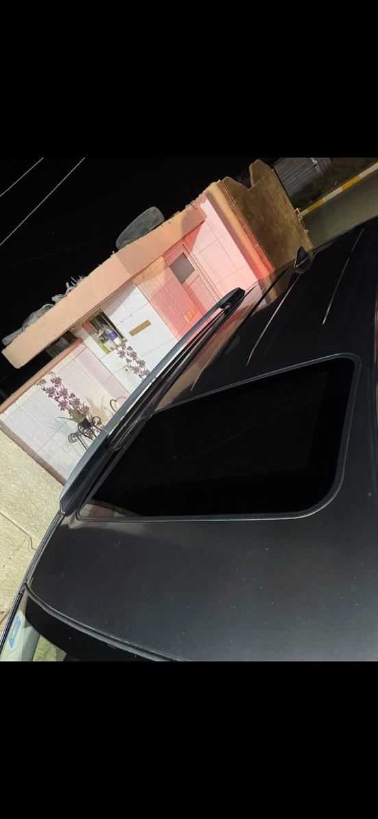 السلام عليكم
راف فور 2018 بغداد باسمي وارد كندي صبغ جاملغ وبنيد وباب السايق والباب عكس السايق الخلفي كلير  محرك 2500 كفاله 

فول مواصفات XLE

بصمه تشغيل وابواب 
سلايد روف 
جنطه كهرباء 
كشن كهرباء هيتر بالكشن 
هيتر بالستيرن 
رادار امامي وجانبي 
تحديد مسار 
شاشه وكامره وتحكم ستيرن 

السعر /149وبيها مجال 

للاستفسار /***********
                      ***********
