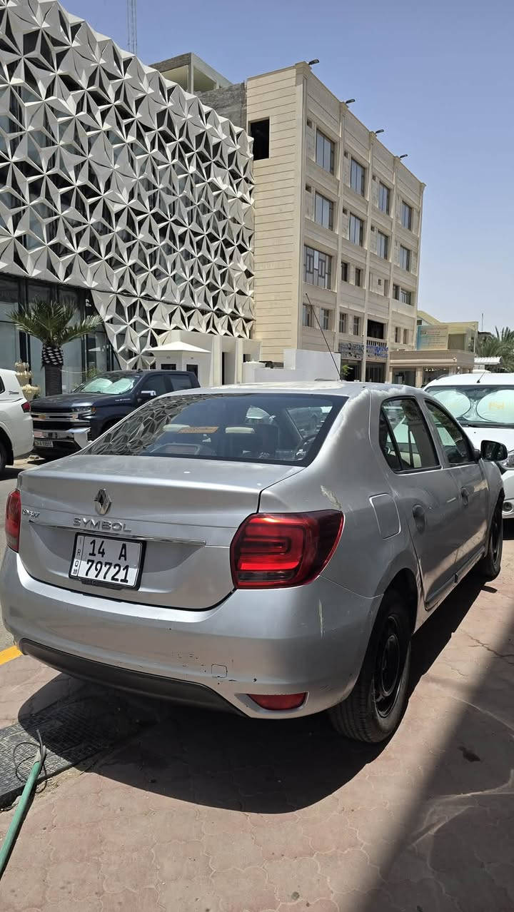 رينو سمبل 2019 مبدل الجاملق الخلفي السعر 60 وبيها ومجال سنويه جديده تحويل مباشر البصره رقم موبايل ***********
