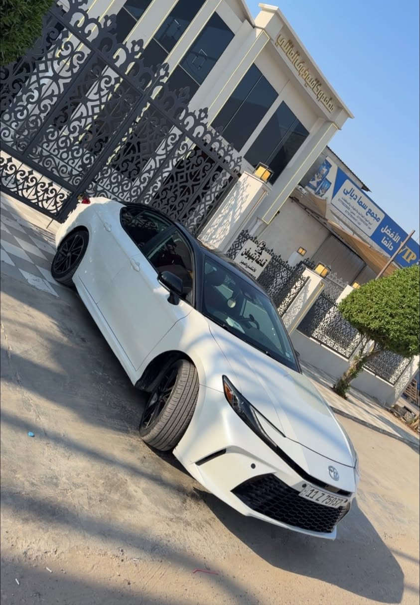 للبيع كامري 2025 Xse 
رقم بغداد ب اسمي تحويل ثاني يوم
ماشيه36 الف
بيها جامرلغ صبغ وشبر بلباب 
بدون دواخل بدون ايرباك بدون شواصي
 بدون بارد بدون شخوط بدون رصعات

المواصفات
 شاشه كبيره
بانورما 
عداد رقمي
المقاعد كهربائيه 
 نقطه عمياء
رادارات اماميه وجانبيه
داخل احمر 

السعر 255 وبيها مجال قليل
مكان السياره / ديالى بعقوبة
***********
