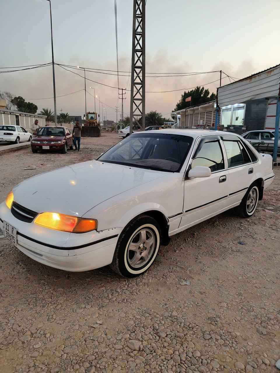 السلام عليكم 
للبيع برنس فراشه موديل 1997 رقم بغداد دولي بأسمي سنويه لغاية 2031 محرك مفتوح كير اوتو بدون اي خلل لا تنقيص ولا تبخير ولا تأخير نمره صبغ حزام للجماليه قماره بلاد صدر جديد امامي وخلفي مشط جديد كهربائيات كلهة شغاله بدون اي نقص لايت بك لايت مسجل تخم سماعات جام 4 شغال راديتر سراوين باتري جديد دواخل نضيفه سياره ما بيهة نقص سعرهة 34$ العنوان واسط قضاء الزبيديه ***********
