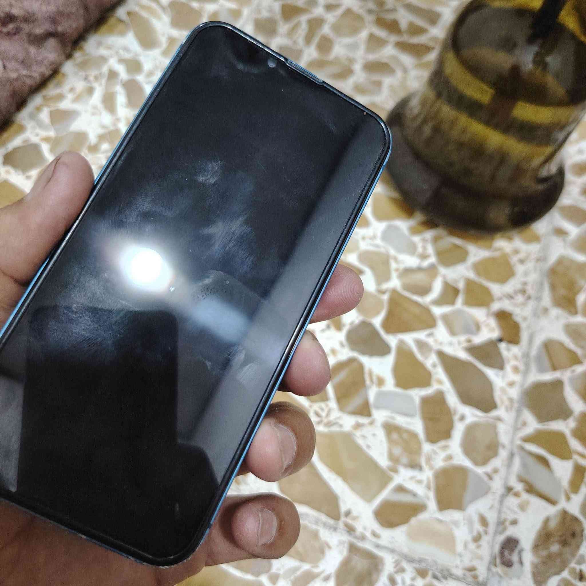 جهاز ايفون 13 عادي ذاكره  128   بطاريه 95 اصليا مامصعده  الجهاز امبدل شاشا  تك سيمكرت  الكامره ما تشتغل تشكل اني ابيعك ماتشتغل اني  مكلف بل نشر هاذ رقم صاحب الجهاذ. *********** _  ***********
