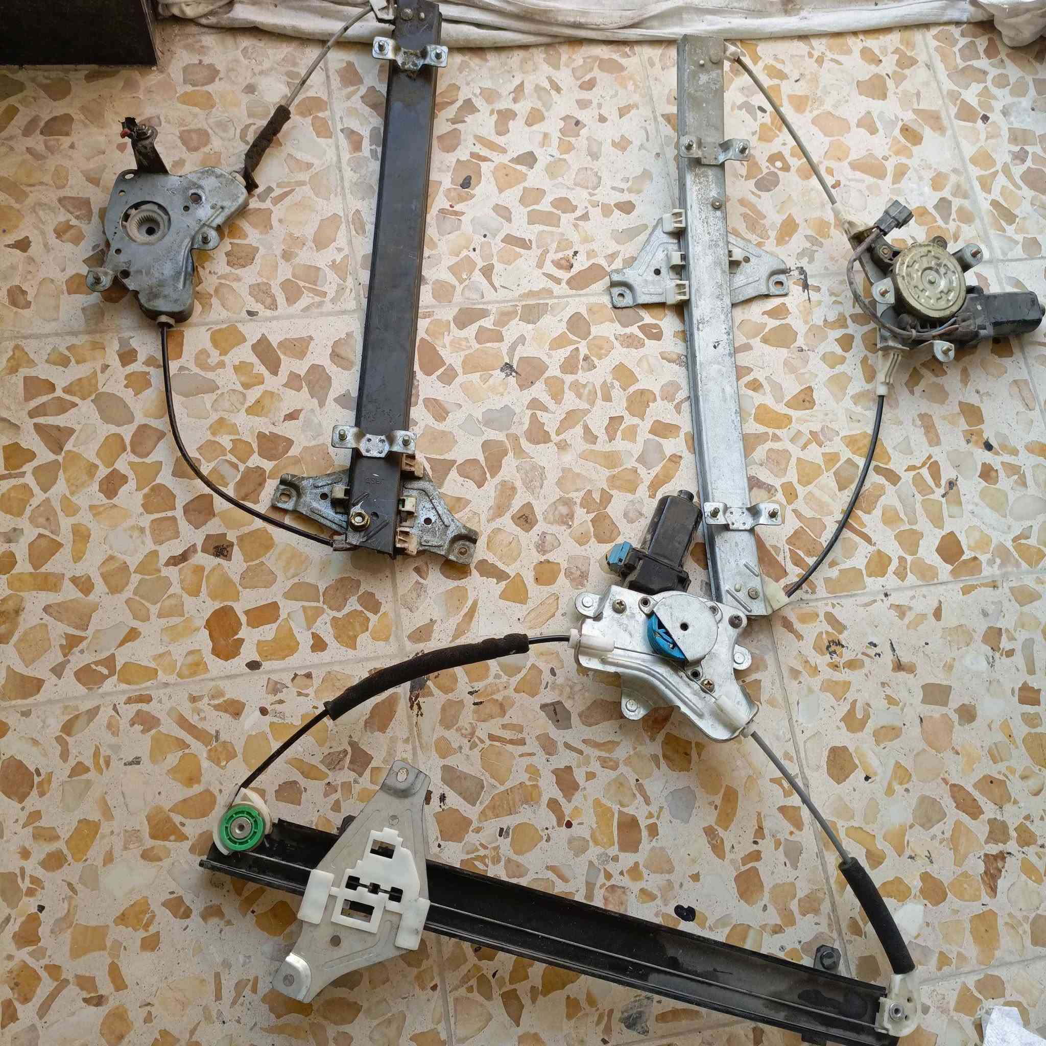 كل صورة مكتوب جواها التفاصيل مكاني بغداد /الگريعات/***********
