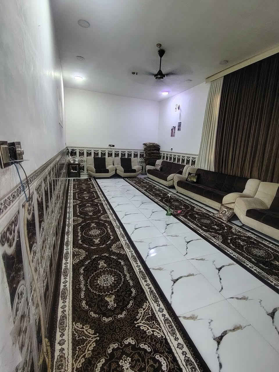 السلام عليكم
بيت للبيع طابو زراعي عقد ٢٥  مساحه ٤١٤ معا قطعه بناء حديث الموقع منطقت بغداد خلف الكفيل 

شارع خدمات كامله مجاري حديثه السعر 135الاستفسار

***********
***********
