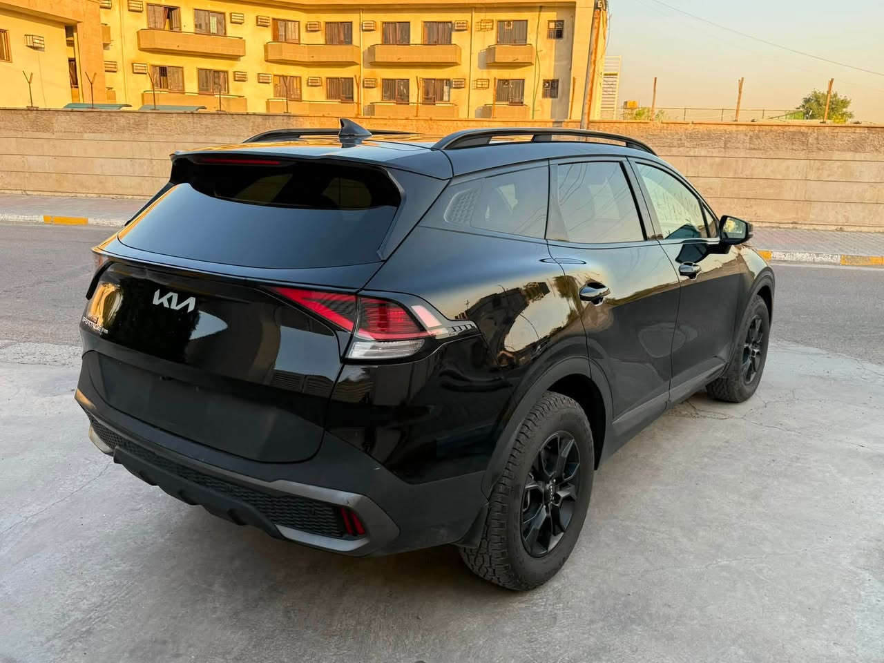 السلام عليكم سبورتج 2024
وارد امريكي 
بدون تبديل ليبل واحد صبغ ربع من البنيد و ربع من الجاملغ 
ماشيه 11 
محرك 2500 سلندر 4 
بدون ارقام دخول جديد حره بسمي 
مواصفات اكس ابرو 1/1
السعر 170
العنوان بغداد الزعفرانيه
الاتصال ***********
