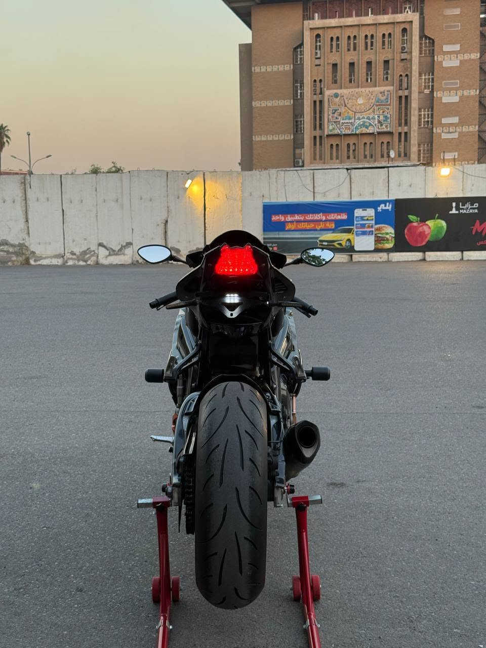 سلام عليكم
BMW للبيع موديل 14
Abs
الدراجه دخول جديد  صارلها 3 أشهر طبت للعراق وعندي صور مزادها  كفاله عامه كير مكينه بيها جاملغ كاربون شاصي كاربون زعانف كاربون واقيه زنجيل ومرايات كاربون احمر مختلفات 4 مودات كلها شغاله ماشيه 25 الف الدراجه مزوعه كاربون الدراجه كلش نضيفه وحلوه احلى من الصور بانزين كله محسن دهن موتل مي راديتر موتل جيب وياك الف فيتر وتعال مكاني الصالحيه *********** واتساب فقط
