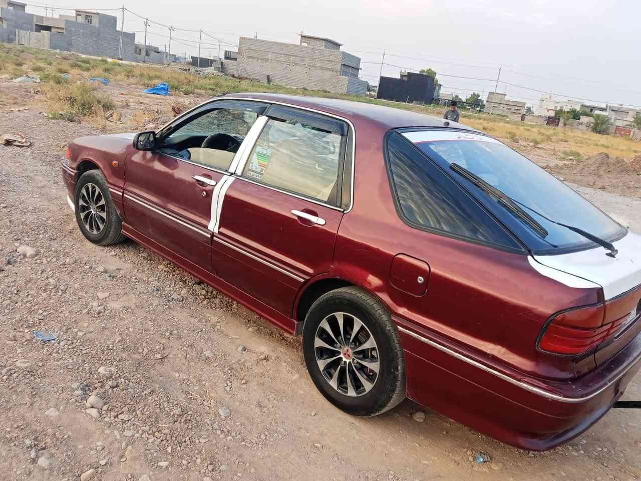 سلام عليكم عندي هاي النسبوشي لبيع مديل ٩١تنتة شرط التحويل رقم  السيارة ديالى مكان السيارة ديالى ناحية السعدية السيارةخير من الله محرك كير صدر ولكشر كدام عينك ولداخل السفسار علة الرقم مكلف بلنشر ‏‪***********‬‏
