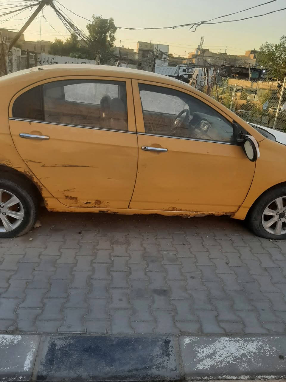سيارة ليفان ٢٠١١
للبيع تفصيخ 
مكينة جديدة و كير جديد و تخم تاير 
بك لايتات
كاملة من كلشي 
عنوان نجف حي القدس الثاني 
***********

