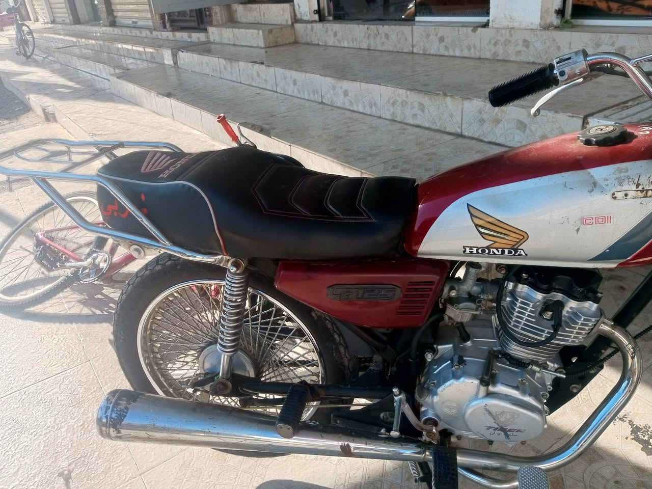 السلام عليكم للبيع تايجر 21 ماكينه مفتوحه سعر 375 في مجال.    ***********@
