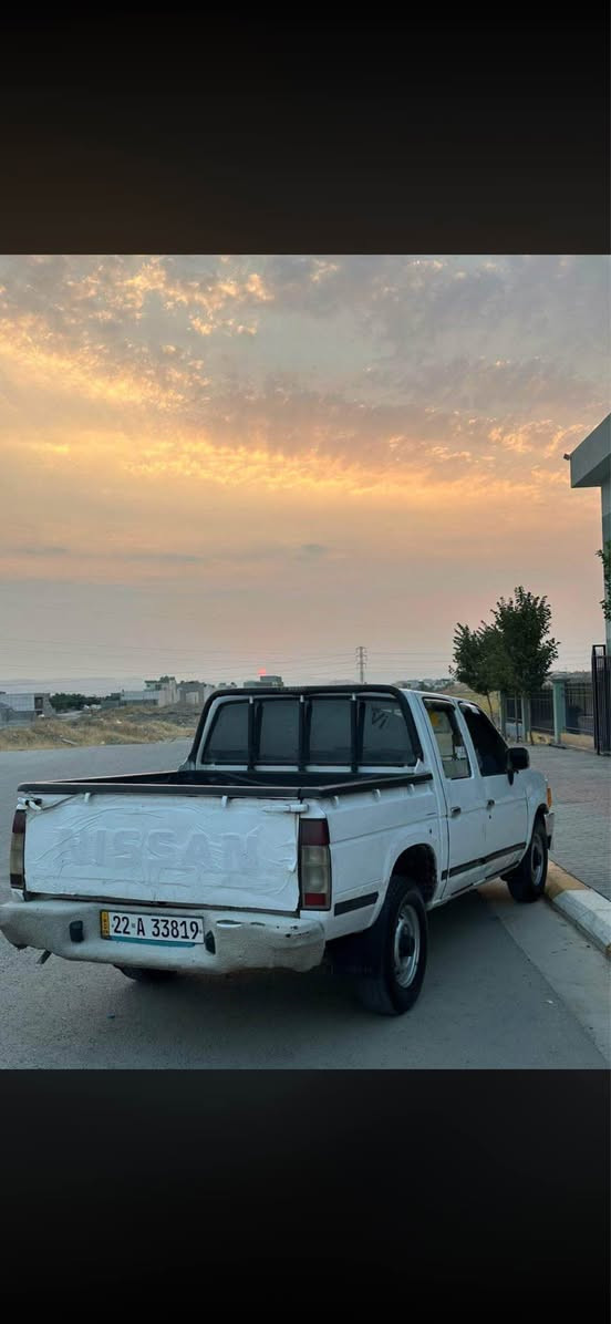 نيسان پيكاپ مؤدئل١٩٩٠
گئروو مه كينه و ئه كسل ٢٠٠٢مه كينه Z
ته بريد🥶
گئروو مه كينه و ئه كسلوو شانسيوو موسوو براوه ته حويل به شه رت
پئشوودواى تازه داگيراوه 
چواو تايه يه و ويلى لؤك 
سه ياره كه كامل بؤياخه  بؤجوانى  ناوسوره 
قوفل مه ركه زى  
ره قه مه به ناوى خؤمانه وه سه نه وى ٨مانگه به سه ر چووه  
٢١٠هه زار خه رامه ى تيايه دواى مه عامه له ئه ى گئرمه وه
سعرى٣٩$مه جالئكى كه م
ژم.*********** السليمانية, العراق
