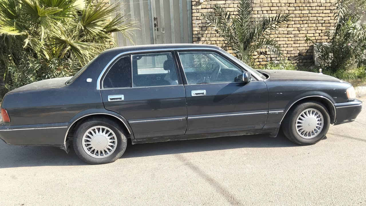 ارنب للبيع او مراوس
مكفولة من العيب الشرعي والاصوليات ونقل جثة مصبوغة عام وضربة بالجاملغ الخلفي رقم انكليزي بأسمنا السعر 53 
الناصرية ***********
