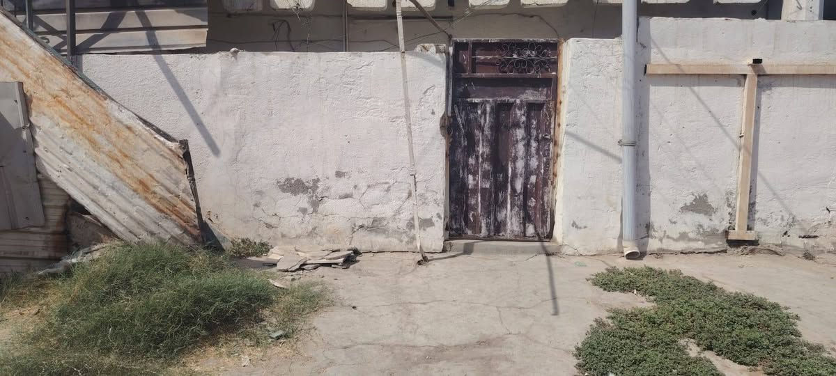 السلام عليكم شقة لليجار السعر 250 قفل 2غرف وستقبال مكان زعفرانية خلف سوك الهوة التواصل عبر الرقم *********** متواجد واتساب
