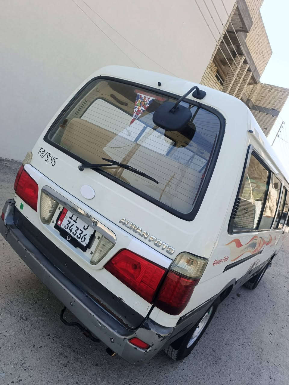 سلام عليكم فوتو الوان موديل 15 بسمي سياره لا ضربه ولا صبغ فقط طخه بسيطه بل بجم فوك المازده مكينه كير أكسل خير من الله داخل جديد تخم تاير سياره خير من الله السعر 75 وبيهه مجال للشراي مكاني بغداد البياع ***********
