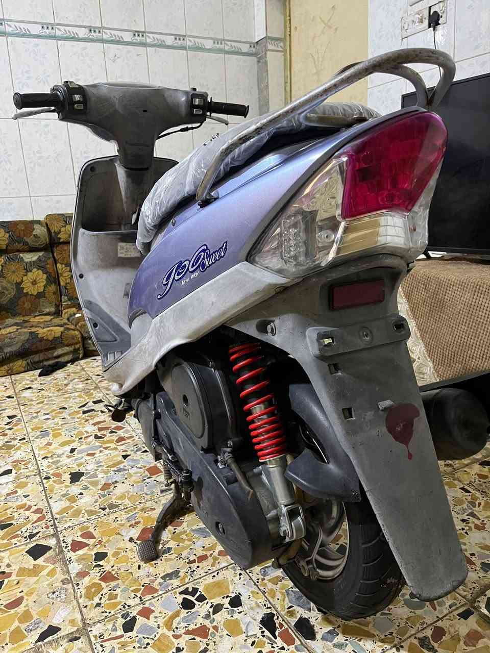 سلام عليكم ماكس قجمه للبيع كفاله عامه ختم واحد دراجه جديده ما متعوبه شلعه ومعدل فول شراي طب واتساب سعر 900بيهه مجال قليل مكاني بصره حيانيه رقم***********

