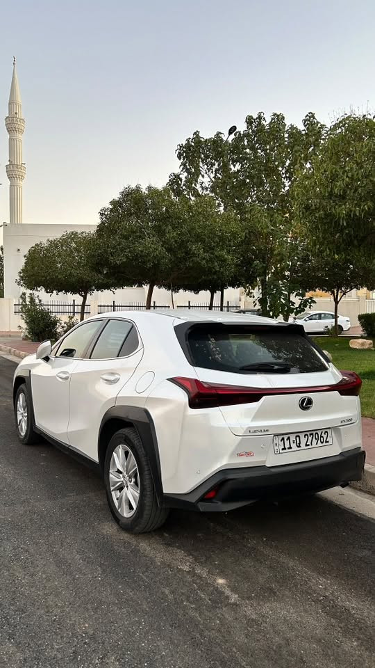 للبيع فقط بدون مراوس
لكزس ux250h
2022
مكينة 2000 هايبرد
لون ابيض
رقم بغداد
ماشية 36 الف وقابل للزيادة
المواصفات
بصمة
تدفئة كشنات
صندوك كهربائي
حساسات امامية خلفية
كامرة خلفية
كشنات كهربائية
كشنات جلد
عداد ديجتال
3 وضعيات ايكو نورمال سبورت
حادثها 
صندوگ مبدل نفس اللون بلادي تفصيخ
والجاملغ مصبوغ
السعر 210 وبيها مجال
مكان السيارة اربيل
للاستفسار ***********
