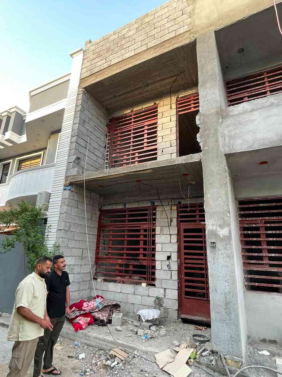 يالله السلام عليكم للبيع في كميرة ابو كفة ‼️‼️‼️‼️‼️‼️‼️‼️
دار 🏠 بتوين تسليم مفتاح تريدة هيكل تريدة بيت كامل وجاهز من كل شي مساحة الدار الواحد خمسين متر يحتوي على غرفتين نوم واستقبال ومطبخ وصحيات نوع العقار سند ٢٥ ملك صرف زراعي 📍في كميرة ابو كفة  

للاستفسار والتواصل على الارقام التالية

***********

***********

او تفضلوا بزيارتنا في مكتب الاولى 📍مقابيل مركز شرطة الفحامة
