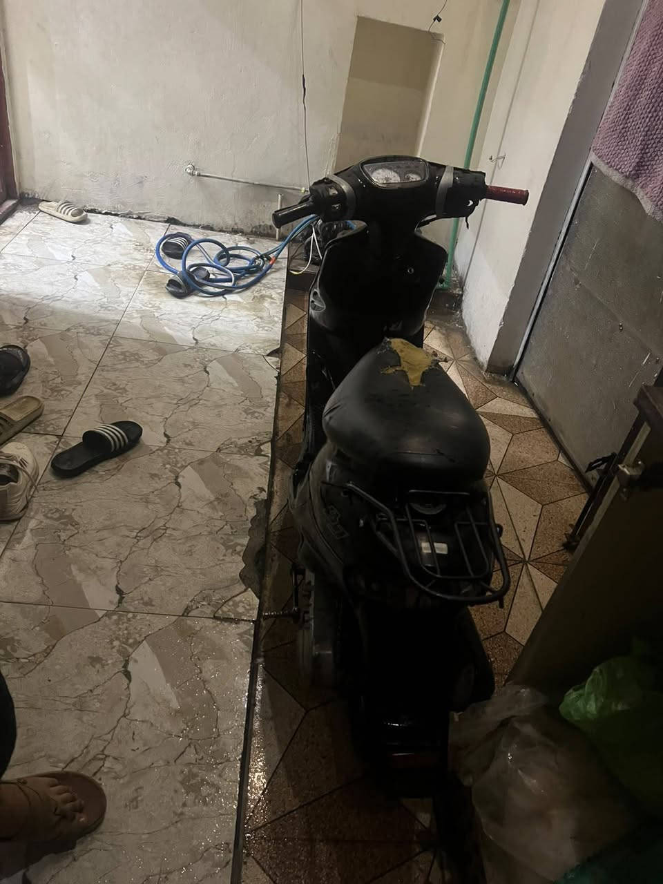 السلام عليكم دراجه بيجي للبيع دراجه خير من الله شلعه ومعدل دراجه نقصها كعكه وقبق مال بنكه سعر 225 وبيها مجال شيء حيل بسيط المكان بغداد الدوره خط النفط ***********
