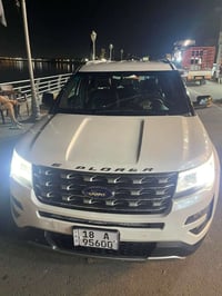 فورد اكسبلور ٢٠١٧xlt 7 راكب محرك 6 سلندر حجم 3500 بصمة ابواب و بصمة تش...
