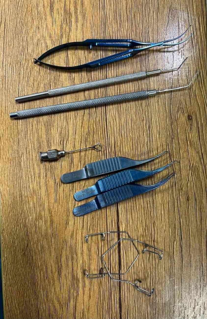 Instruments Iris & Micro Germany & USE 
ادوات جراحية وسيتات عيون مختلفة لعدة اختصاصات جراحية منشأ اللماني & امريكي 
*********** واتساب
