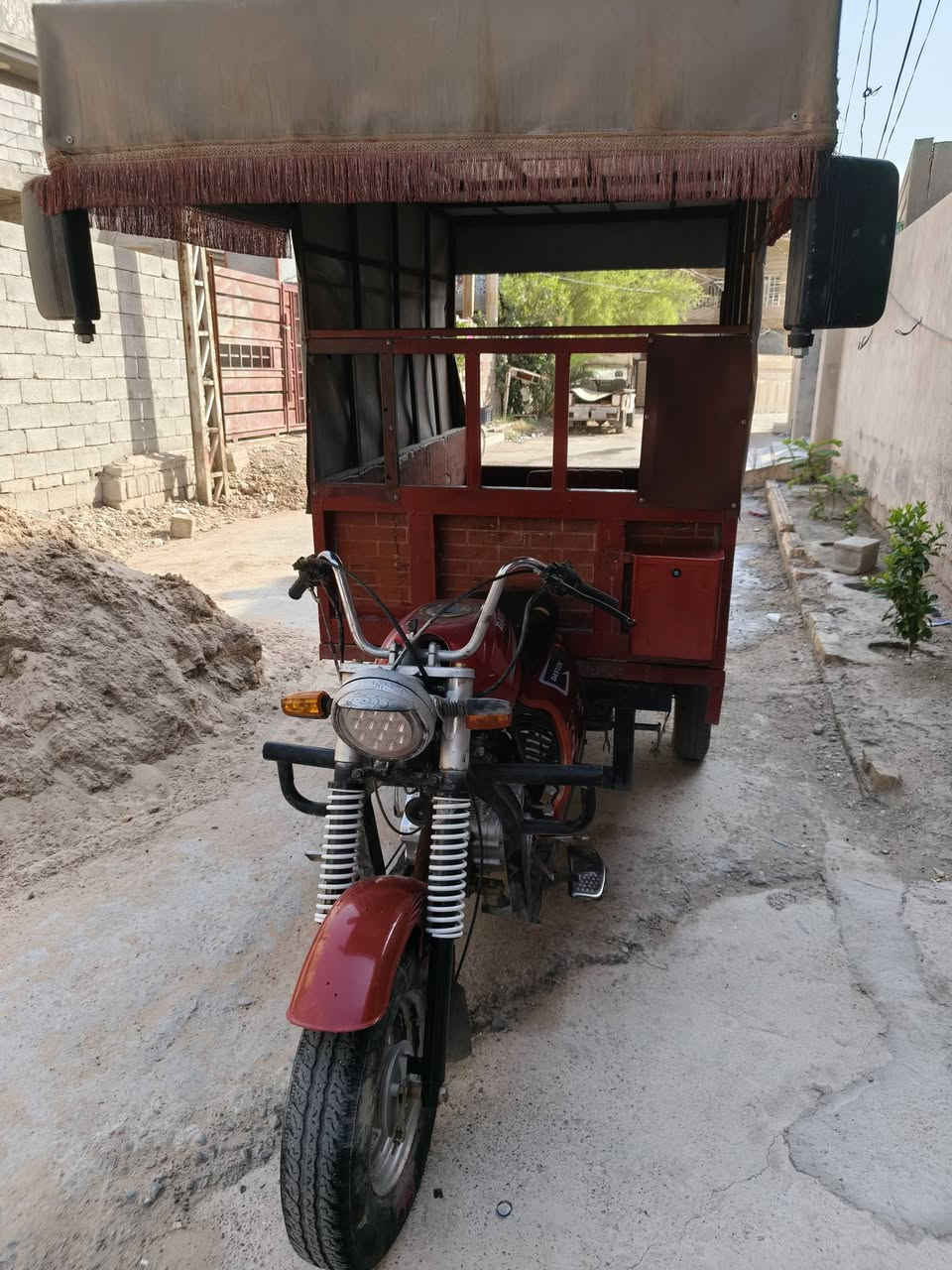 للبيع الشرااي يتصل 900 الف وبيها مجال للطيبين***********
