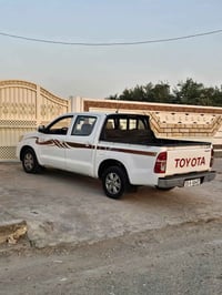 هايلوكس • ٢٠١٣ • بابين
