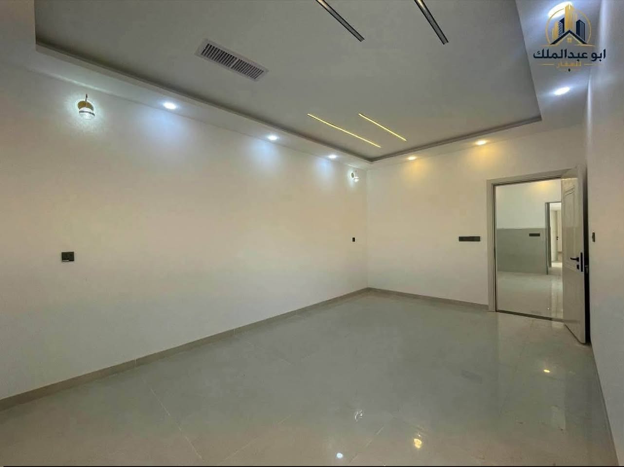 عروض مكتب الاخؤين للعقار حي الملاين الأولى دار 🏠 مساحه 180متر طابقين بناء حديث تسليم فوري خدمات كامله سند زراعي نموذج 25 
موقع الدار 🏠 ملايين الأولى  
قرب جامع 🕌 اهل القرأن 
عدد غرف النوم 5 واسعات 
الاستفسار 

*********** ابو رعد 

*********** ابو عمر 

*********** رعد بيغمبرلي
