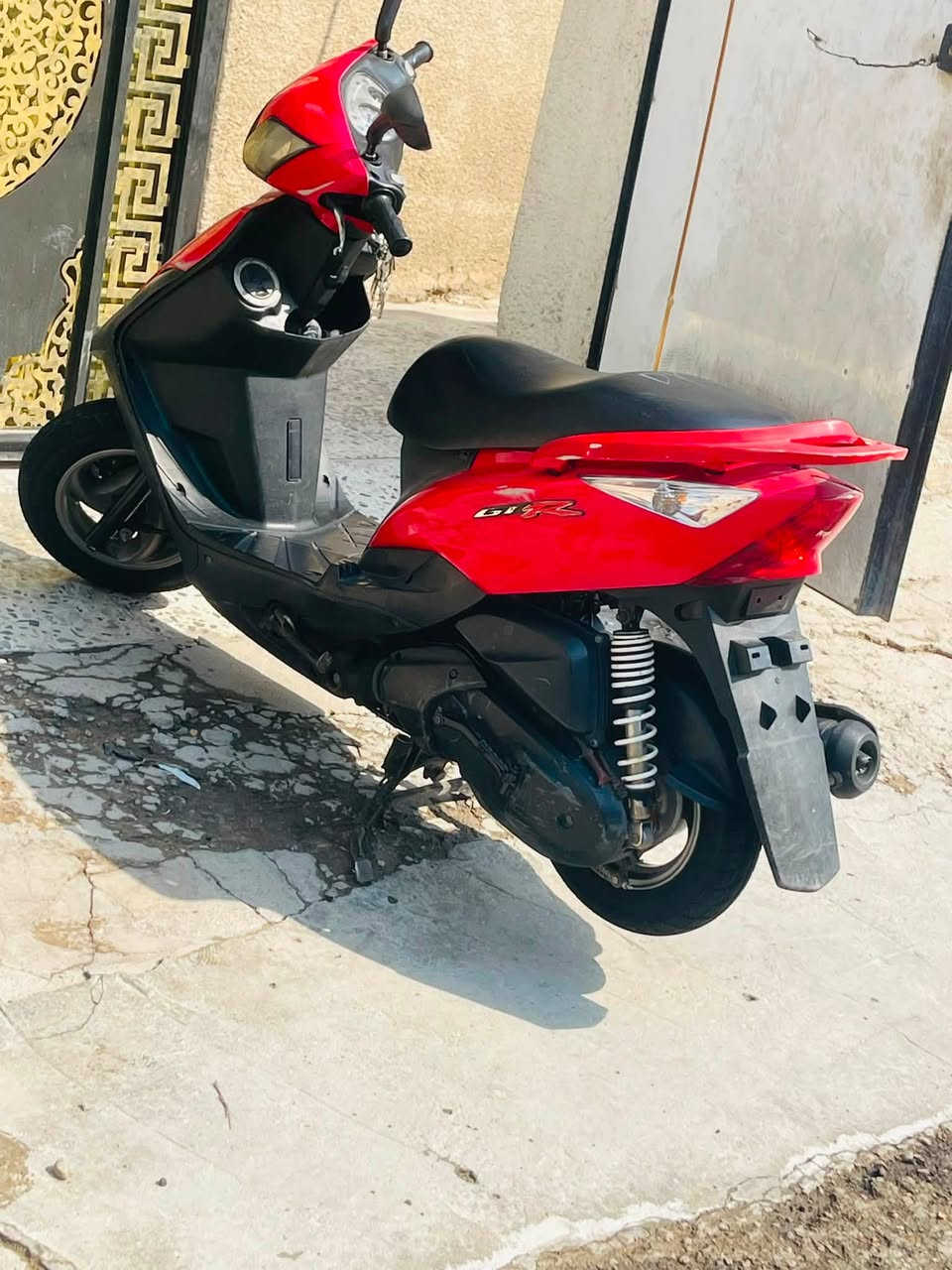 دراجه ثعلب بلاديه.  مكينه بلاديه  نقصه. بس قمجي.  سعر 750
***********
