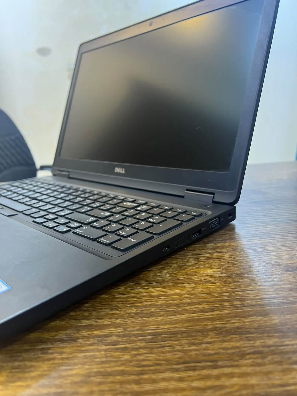 لابتوب مع آيباد
لابتوب 
Cor i5 جيل السابع 
Ram 8Gb قابل للتطوير 
Hard ssd256 قابل للتطوير 
شاشه 15.6 
كارت شاشة خارجي 2g  
كيبور عربي انكليزي ضوئي
الابتوب بحالة جيدة مناسب للدراسة والبرمجة والعمل والألعاب المتوسطة
---------------------------
آيباد بلاك فيو جديد قبل شهرين ماخذة معالج سناب دراكون ذ128 رام 4 كلش حلو مناسب للدراسة والتعلم والافلام والمسلسلات 

الملحقات: كارتون آيباد مع جنطة وشاحنة وماوس وباد ماوس أصليات

السعر 450.000
للتواصل واتساب :***********
