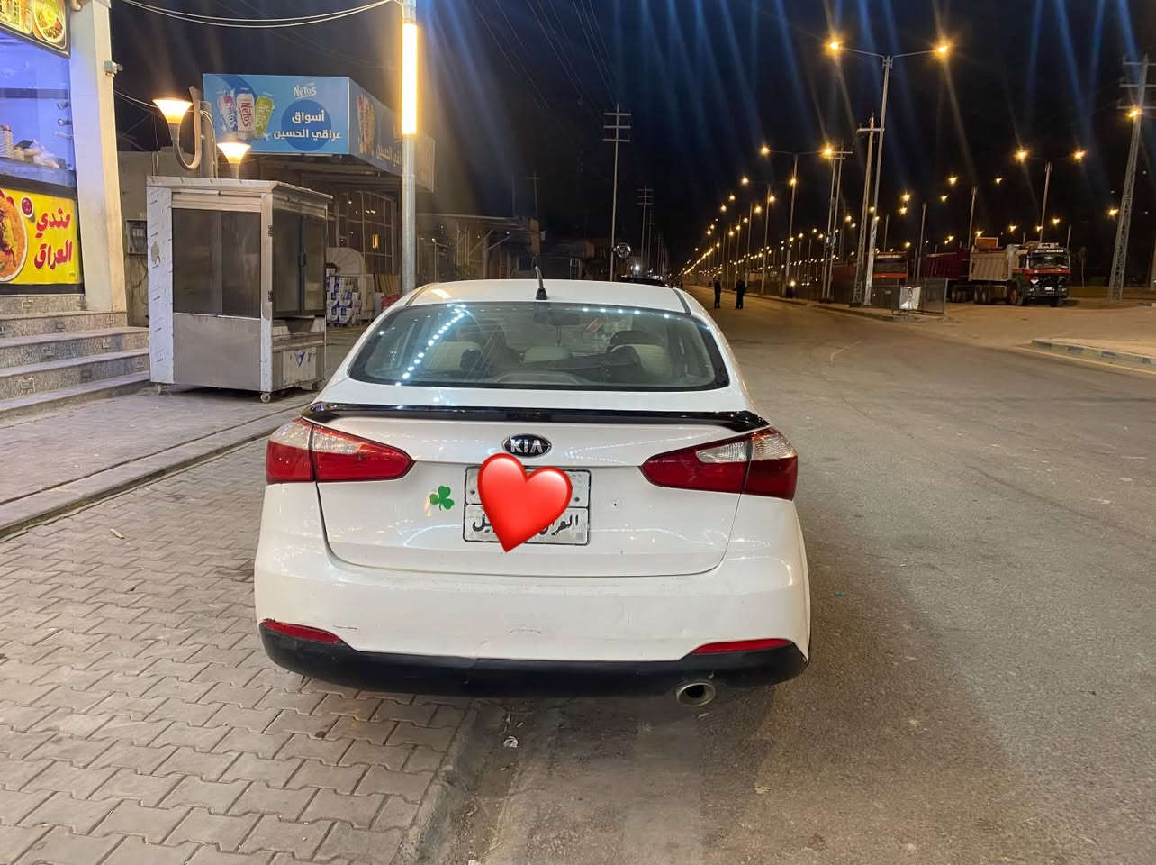 سلام عليكم حبايب كيا سيراتو للبيع موديل 14رقم أربيل راعيها بلنجف محرك كير مكفولات تبريد عوزها كبريسر ضرر بيها قطعتين تبديل فقط تاير ابو لخطه حداديه 80‎%‎مكان سياره نجف سعرها 105وبيها مجال حك جيه رقم جهاز ***********
