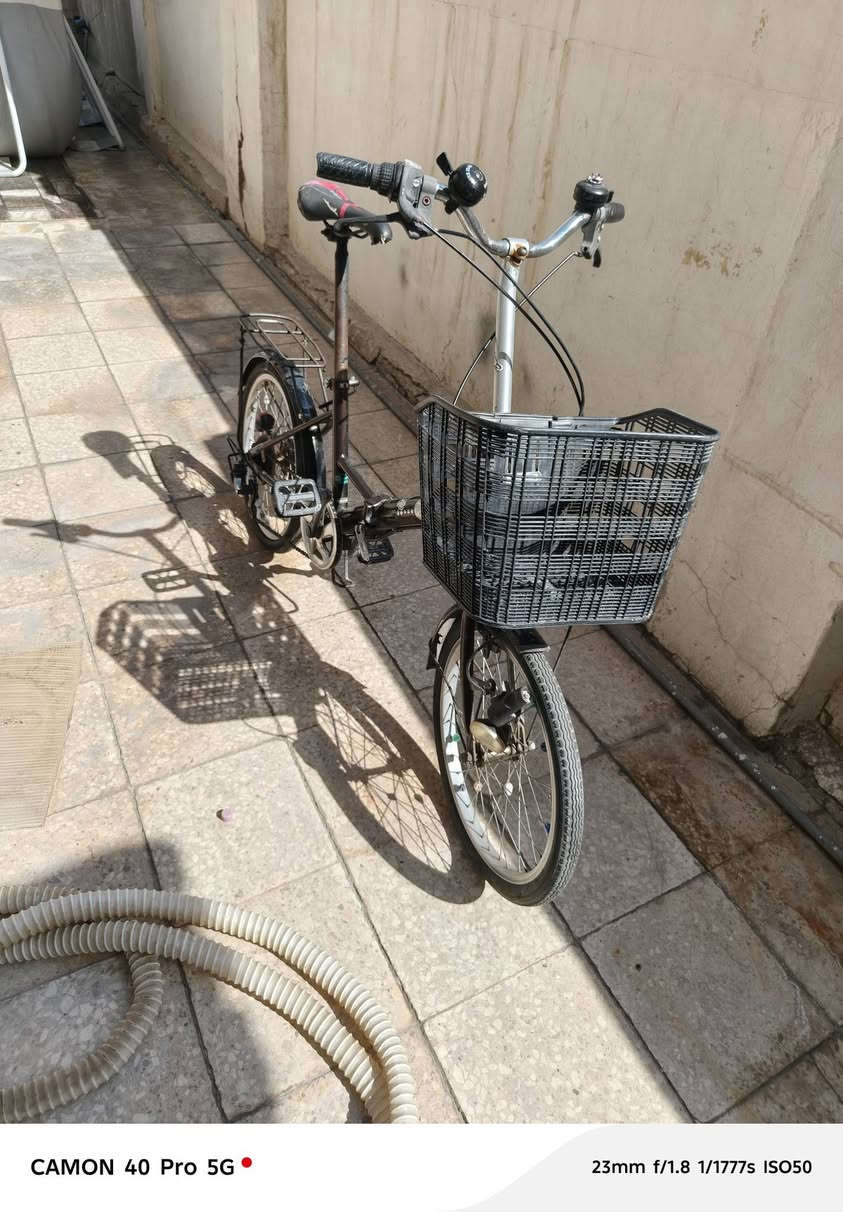 بايسكل ياباني اصلي يطبك
حجم ٢٤ 
٦ مكاين. كير
تايرات جدد. استعمال قليل .السعر ١٠٠  الف. هاتف ***********  بغداد دورة
