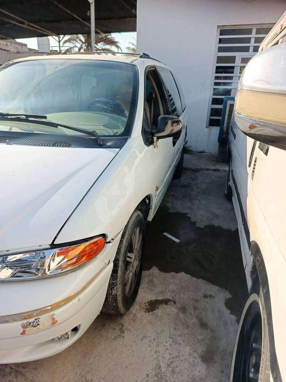 السلام عليكم 
سيارة كلايزر موديل 1996 مكينة 3و300
3قطع تبريد شغال 
السعر 40 ورقة وبيها حك الجية
العنوان ديالى الخالص 
***********
***********
