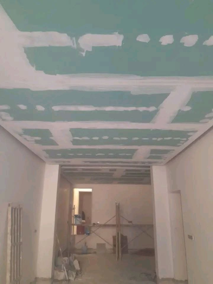 السلام وعليكم مستعدون لعمل  جميع انواع الصباغ  ديكورات الداخليه والخارجيه تراميم الدور  القديمه. والبنايات  شغل دراجه اولئ
***********
