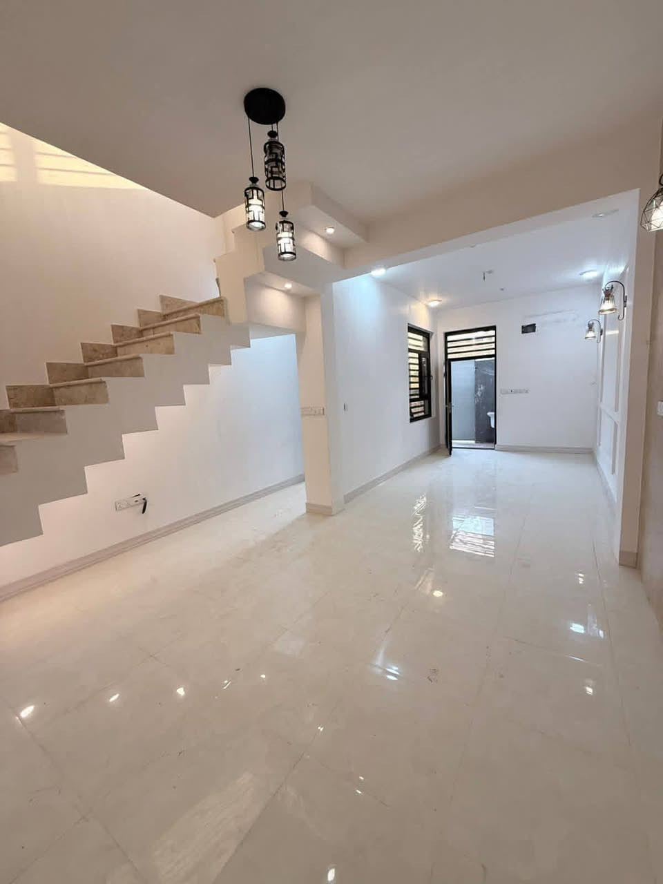 مطلوب الاسكان 55 مليون تسديد الشهري 280
🏡 للبيع – دار سكني في النجف / حي النداء
نهاية شارع غالب الميالي قرب اسواق بابا اشتريلي
فرصة مميزة للسكن أو الاستثمار في موقع هادئ ومطلوب.
📍 الموقع: النجف الأشرف – حي النداء
🏠 الدار: طابق واحد
✨ تصميم حديث وتشطيب مرتب
🛏️ عدد الغرف: (1)
📐 المساحة: (100متر )
💰 السعر: (58) قابل للتفاوض

✔️ قريب من الخدمات والمدارس والأسواق
✔️ منطقة سكنية ممتازة
      الكفيل يتغير
📞 للاستفسار والمعاينة: ***********
