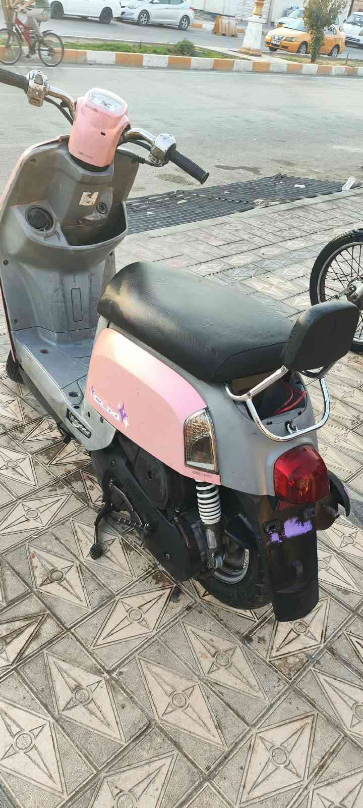 بوليس • نقصها • بلاديه