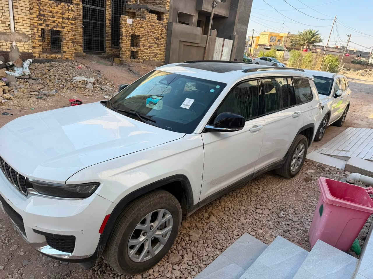 للبيع جيب لمتدد سبعه راكب موديل ٢٤ بدون حادث حادثها سرقة قطع خارجيه راجعه بلاديه ماشيه ٢٠ الف ميل سياره جديده بمعنى الكلمه ناعمه رزنه  ثلاث شاشات  السعر 260 ورقه وبيها مجال بسيط رقم شهداء 
***********
