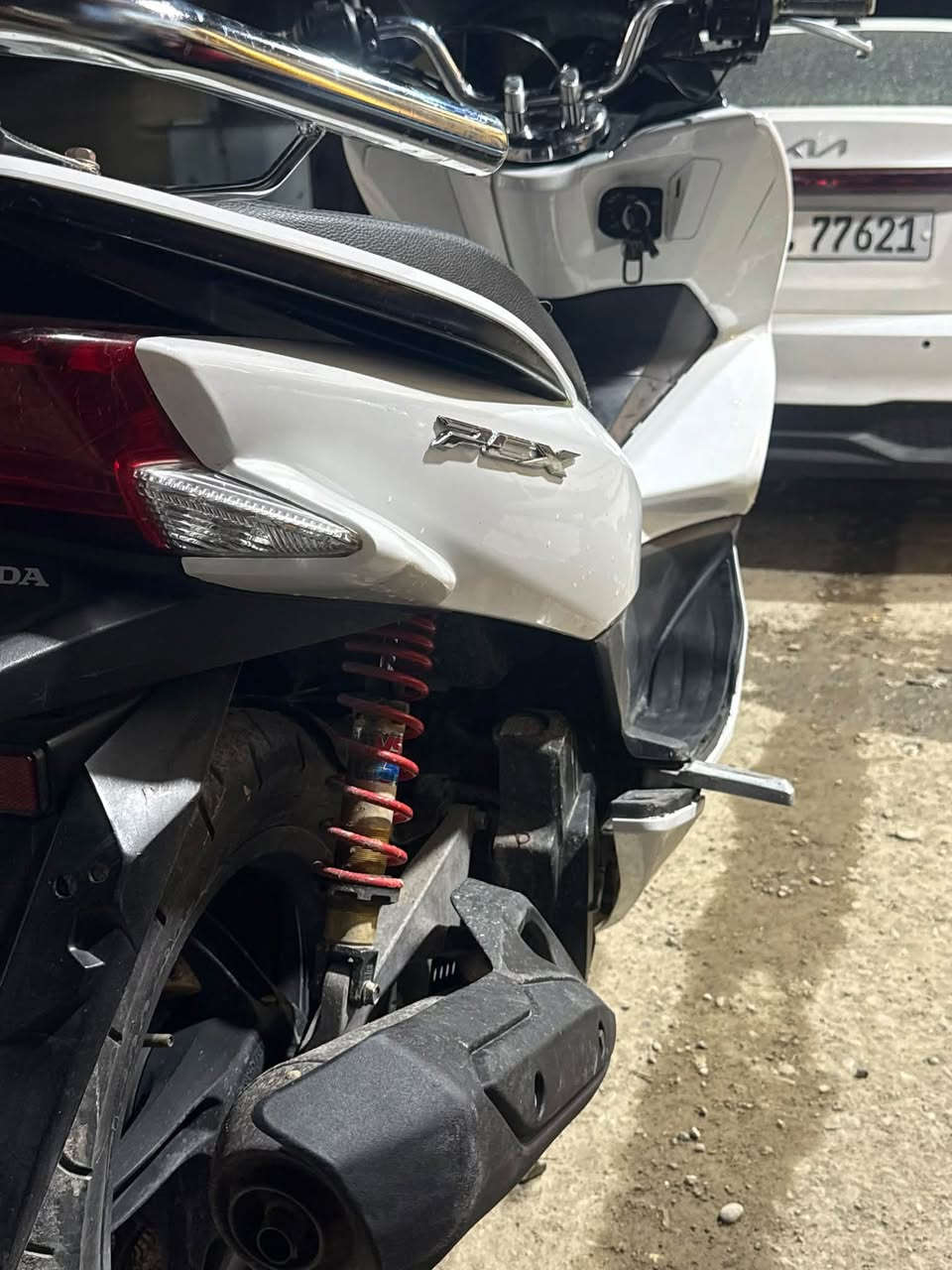 سلام عليكم  شباب دراجه pck جيل الثاني دراجه 
حلوه وتخبل دراجه جديده ماشيه 27 الف مكينه 150 دراجه كله شغاله حساس زدحام ستان كهربائي دراجه كل نقص ماا بيه تعال وجيب وياك فيتر عنواني. البلديات سعر 1700 رجائن لي موو شراي لاا يدخلي
