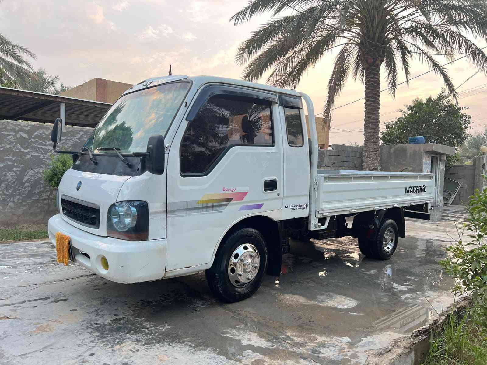 فونتيرا • ٢٠٠١ • مكفولة