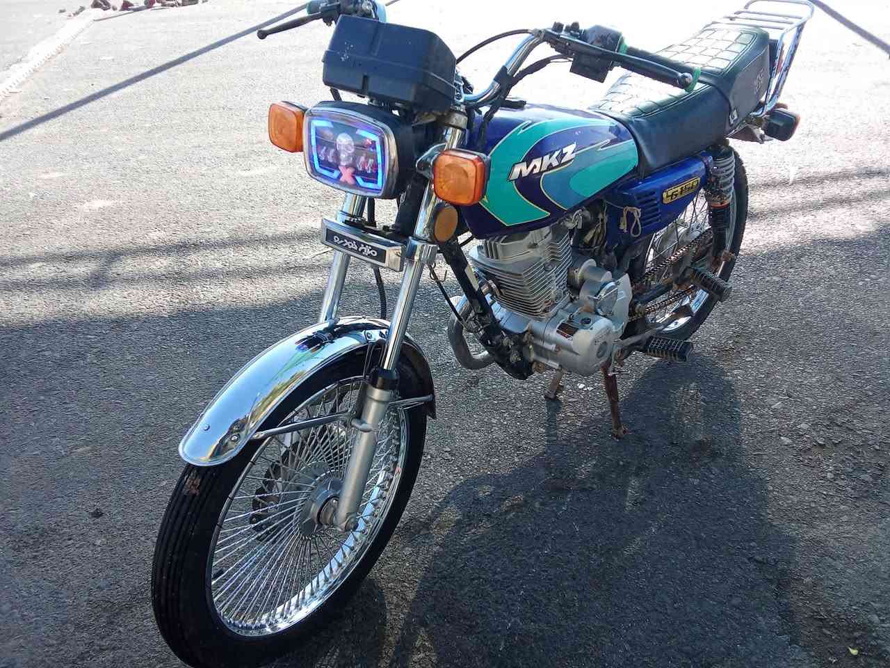 بەناوی خوای گەورەو مهرەبان ئەم ماتۆڕەمان هەیە ٢٠٢٠ کەم ڕۆیشتوا کامل کاربای بەشەرت دگەو سلف گێرو مەکینەی بەشەرت تەنیا سوتی فیرسی تیایە نە دووکەڵ نە ڕۆن ئەدە هەمووی بەشەرت شوێنمان سڵێمانیە  نرخ ٣٣٠ هەزار نمونە لەخوانی گۆڕینەوەشمان هەیە بە هەموو ماتۆڕیک
ئەدمینی ❤️🌹 ماڵەکە پاکە مەنەفیستی کەپسە *********** السليمانية, العراق

