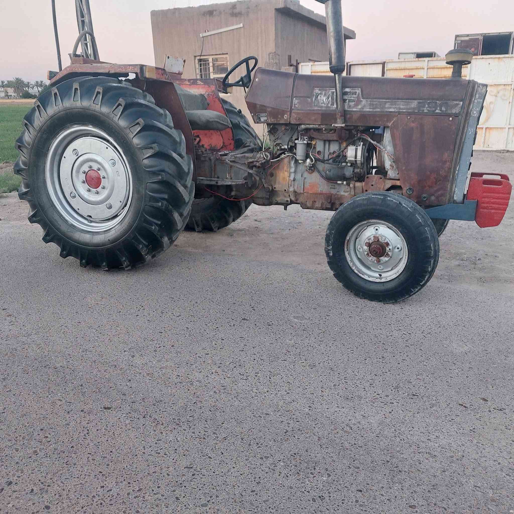 السلام عليكم للبيع فوركسن انكليزي حجم ٢٩٠ موديل ١٩٨١ تخم تاير جديد مكفوله محرك كير اكسل  باور  رقم وسنويه الاستفسار الاتصال ***********
***********

