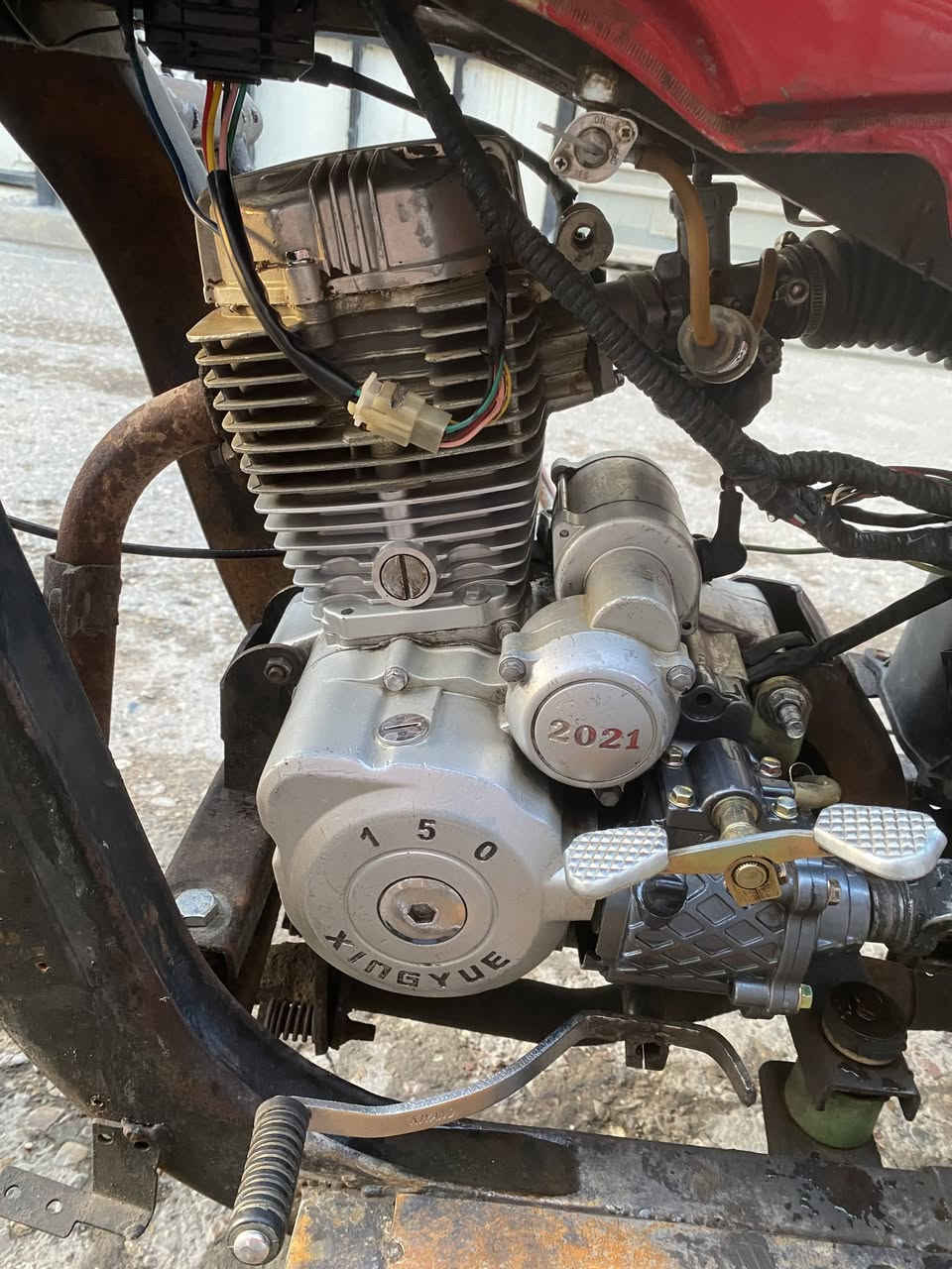 السلام عليكم
🔥 للبيع ستوتة دايوان 2019
🏍️ مكينة 2021 | 150cc
⚡ كهربائيات كلها شغالة
📄 أوراق سكنر 
🚫  نمرة 3 فلتت بس ابد ما مئثرة
💰 800 ألف وقابل للتفاوض
📍 بغداد – الزعفرانية
📞 ***********
