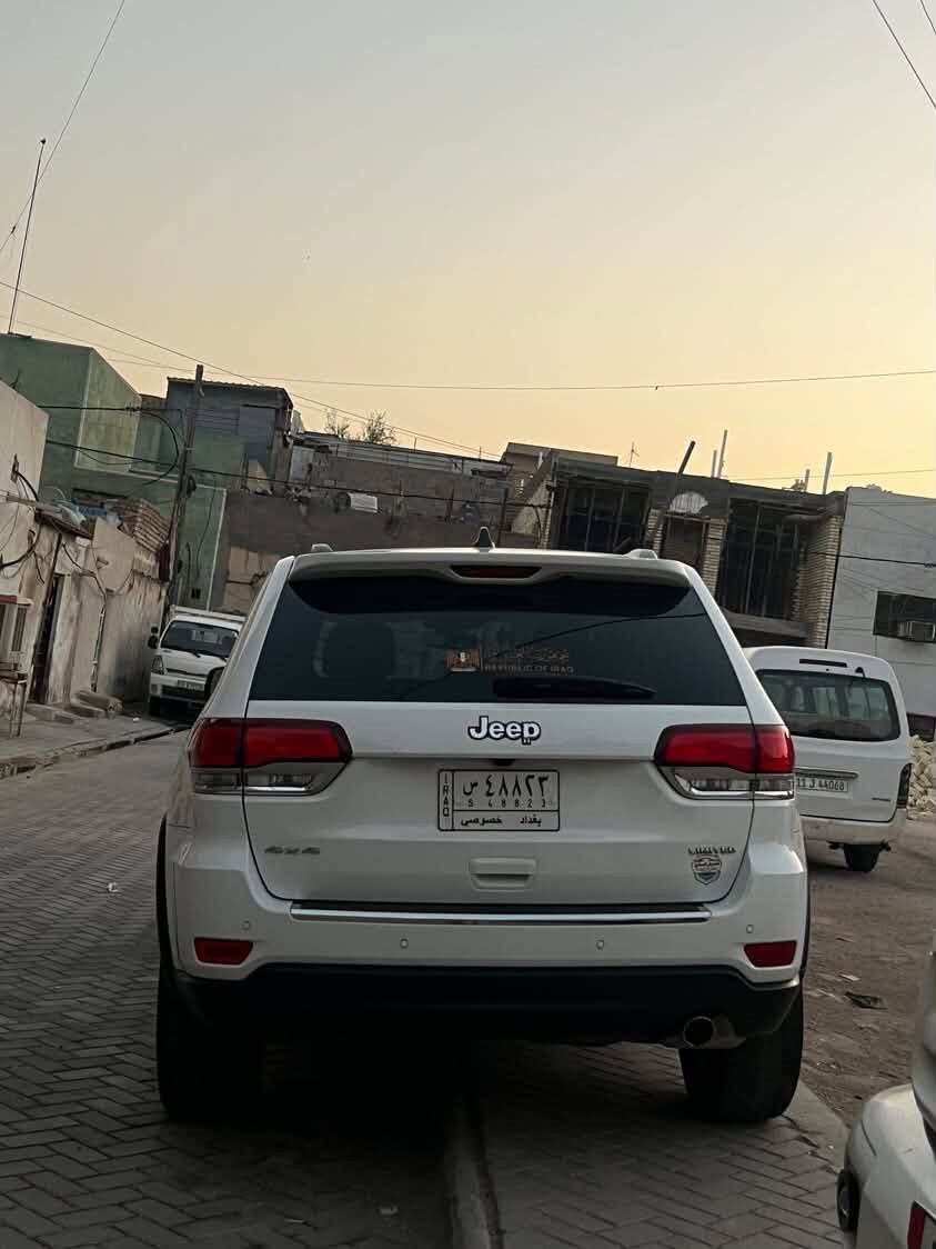 تفاصيل على هذه الرقم ***********
موديل 21

نص مكتوب في الصور:
- BidCars