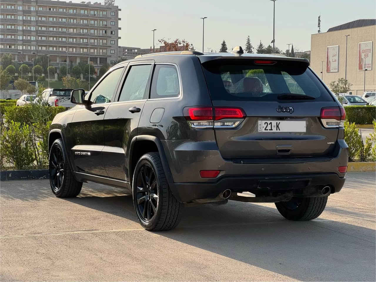 كوردی / عربی 
‎بسم الله الرحمن الرحيم

Jeep LARIDO 2017 black top 4X4

تەنها بۆ فرۆشتنە ئاڵوگۆڕ ناکەم
سەیارەیەکی مناسب  و بێ کێشە 
مەکینە ٦ پستۆن ی ٨ گێڕ  و دەبڵ ئەکسل
گێڕ و مەکینە و تەبرید و کارەبایی بە شەرت
پێشو دوای تازە داگیراوە و چوار تایەی تازەی لە ژێرایە
سەنەوی بەسەرچوە و بە ناوی خۆمەوەیە 
136هەزار میل ڕۆیشتوە 

نرخ 💵(( 165 ))💵 وەرەقە و معامەلە 

مواسەفات : 
بەصمە و شاشە و کامێرا و پلاجکتۆر 
کوشن جلد پرتەقاڵی و کارەبا 
مۆدی سپۆرت و ئیکۆ و نۆرماڵ 
سوکان جلد و ڤۆلیۆم و گێڕی سپۆرت

1C4RJFAG3HC909007 رەقەم شاصی

 لای سەکنی بۆیاخە کەمێک ناو دەرگای دواوەی گرتوە 
٢چاڵی هەیە و  پشت و پێشی کەپسە 

ڤیدیۆی کاملی سەیارەکەم لایە کڕیار داوا بکات

📍شوێن سلێمانی 

***********☎️
ڤایبەر و واتسئاپی لەسەرە 
—————————————————-
للبيع فقط 
جيب لاريدو موديل ٢٠١٧ بلاك توب 4X4
سيارة عمليه و جاهزة و سعر مناسب 
محرك ٦ سلندر و گير ٨ نمر و فور ويل
گير و محرك و تبريد و تحويل و غرامة بشرط 
سنوي ساقط و باسمي تحويل مباشر
ماشي ١٣٦ الف ميل

سعر 💵(( ١٦٥ )) 💵ورقة و بيها مجال بسيط 

مواصفات لاريدو معروف
بصمة و شاشة و كاميرا و حساس
كشن جلد و اللون برتقاليه و كهربائي 
ستيرن جلد و فوليوم و گير سبورت
نضام سبورت و ايكو و نورمال

رقم شاصي: 1C4RJFAG3HC909007

سيارة بجم امامی و خلفی کبس
 بيها صفحة سكن صبغ و شبر  داخل باب 
و بيها ٢ رسعة  عندي فيديو كامل سيارة شراي آطلب 

📍مكان : سليمانيه 

***********☎️
فايبر و واتساب موجود السليمانية, العراق
