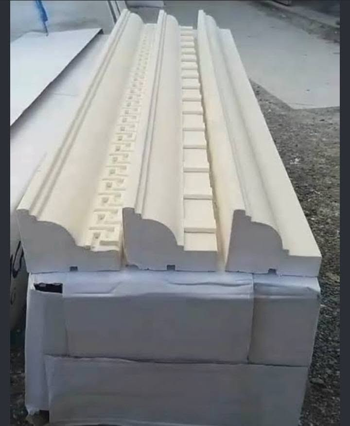 زبائننا الكرام 🙋‍♂️
نوفر لكم تشكيلة واسعة من مستلزمات الديكور الخارجي (الفوم) المقاوم للظروف الجوية، مع إمكانية التنفيذ والتجهيز بكافة القياسات:
🔹 إيتمام الكوبلن والتاج:🔥
متوفر بجميع القياسات من 6 سم حتى 30 سم لتناسب كافة الفتحات والشبابيك والأبواب.
🔹 تاج الإنارة:🔥
تصاميم مميزة تعطي لمسة جمالية وفخمة للواجهات، متوفرة بكافة القياسات.
🔹 الدنك (الأعمدة):🔥
متوفرة الآن بأنظمة إنارة وبدون إنارة لتناسب ذوقك وتصميم واجهتك.
💡 لماذا تختار الفوم الخارجي؟
 * عزل حراري ومقاومة للرطوبة والعوامل الجوية.✅️
 * خفة وزن وسهولة في التركيب والطلاء.✅️
 * مظهر حجري فخم بتكلفة اقتصادية.✅️
📍 للاستفسار والحجز:
يرجى مراسلتنا عبر رسائل الصفحة أو الاتصال على الرقم: 
***********
📌 العنوان: [بابل _المحاويل_الشارع العام_مقابل جامع الامام علي _مجمع هندسة الديكورات _اصباغ فاوري التركية ]
