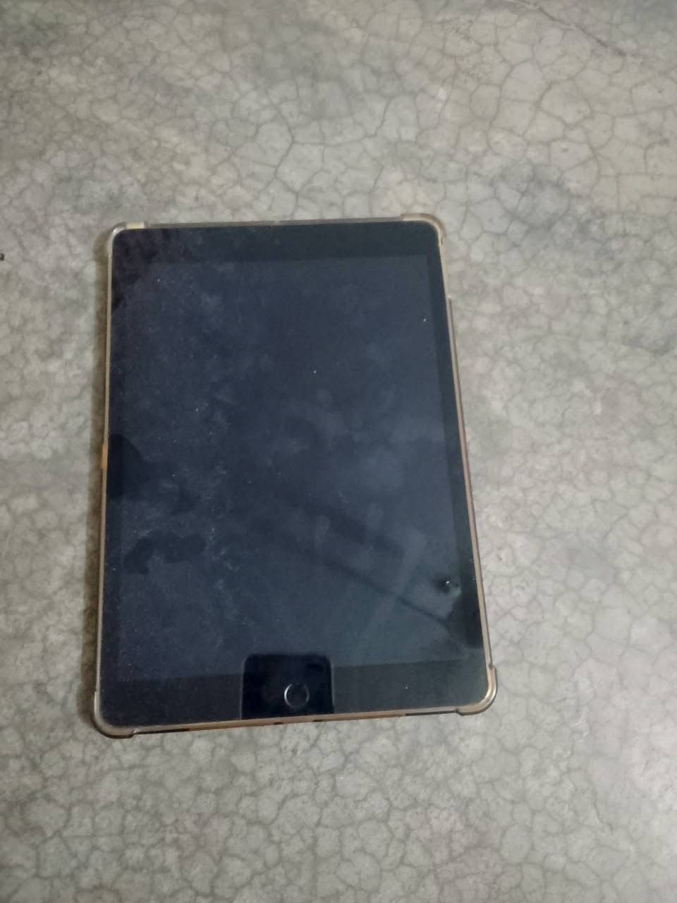 ايباد • للبيع • واتساب