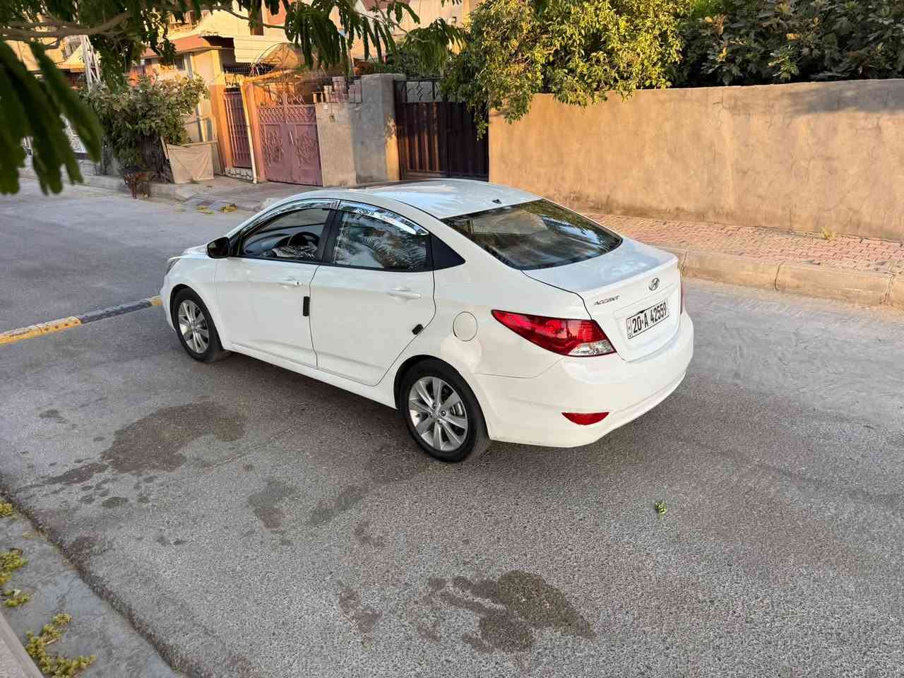 السلام عليكم اكسنت موديل ٢٠١٥ خليجي محرك ١٦٠٠ دوش فول مواصفات نظيفة جدا ميكانيك كله جديد رقم وسنويه جدد السعر ٨٨ مكان السياره بعقوبه هاتف ***********

