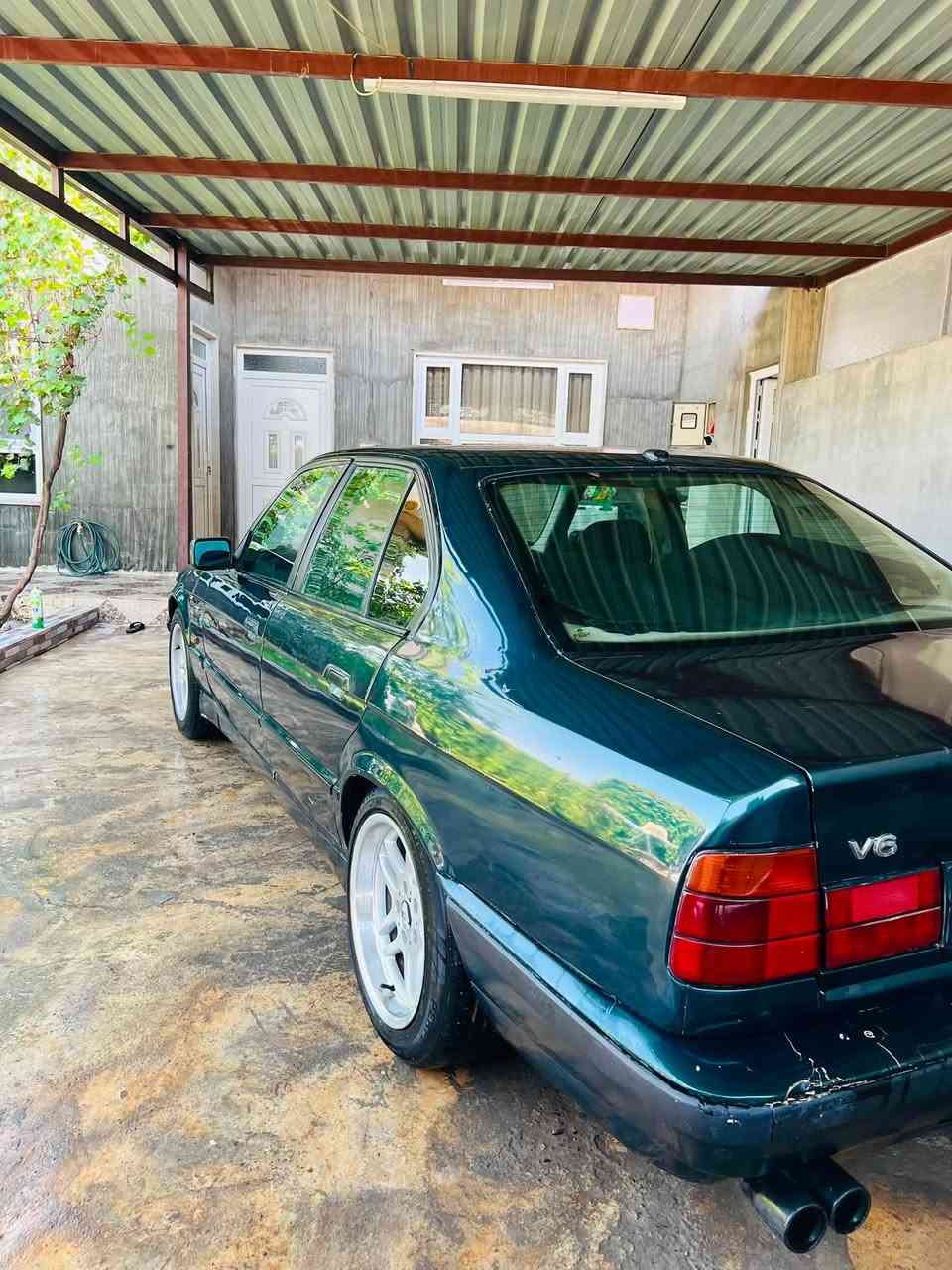 BMM  1995  525iA
موديل 1995بيلاد
بيلاد525و تؤماتيك 
ته بريت سلايد ده بل ارباگ
فول فوله 
ده عمو لئدراوي نيه 
گئر و مه كينه به شه رت
ته قه وره قه ي نيه زؤر تونده
680هه زار غرامه ي له سه ره 
دواي معامه له ده ده مه وه
***********  واتساب
