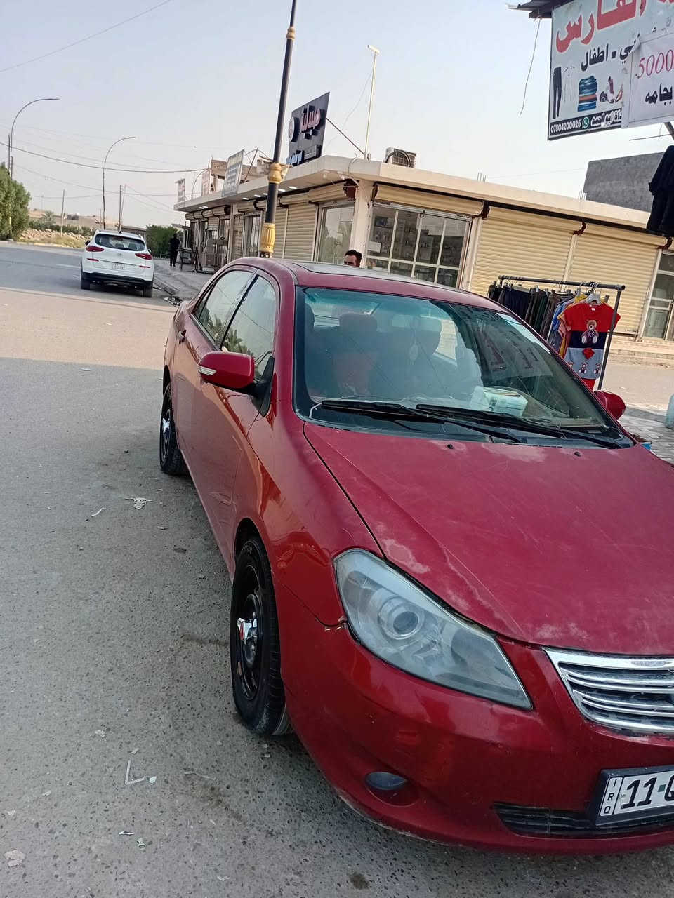 السلام عليكم اخوان بي واي دي للبيع موديل 2013 جي 3 مكفولاه من المحرك ولكير ولتبريد سياره خير من الله 
بيها طخه باب السايق فقط و معروضه ب55و بيها مجال العنوان ابو غريب ابو منيصير       الرقم ***********
***********
