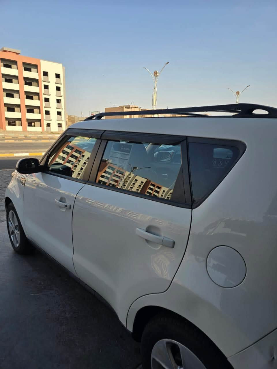 كيا صول موديل 2015
امريكي محرك gdi 1600 الضرر تبديل قطع اماميه وصبغ قبق جنطة وباب 
رقم قادسية مداور ثاني يوم
ماشيه mi 93
السعر 93 بيها مجال بسيط
***********

