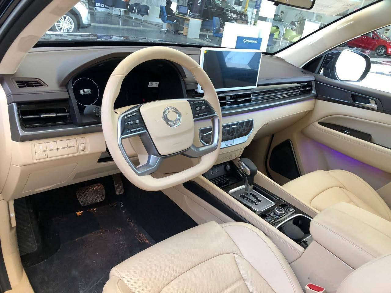 اللهم صل على محمد وال محمد
KGM Rexton 2024                         بنزين 2.0 GDI Turbo
4 سلندر
1,998 سي سي
225 حصان
350 نيوتن متر
أوتوماتيك 6 سرعات
4WD دفع رباعي
7 ركاب
جنوط 20 إنش
خزان 70 لتر
كاميرا متحركة
شاشة 12.3 إنش
عداد رقمي 12.3 إنش
مقاعد جلد
مقاعد أمامية كهربائية
تهوية المقاعد الأمامية
تدفئة وتبريدالمقاعد
ذاكرة مقعد السائق
فتحة سقف
شنطة كهربائية
ثلاث قطعة تبريد
إضاءة داخلية Ambient
حساسات أمامية وخلفية
Apple CarPlay / Android Auto
فرملة طوارئ تلقائية
تحذير حركة المرور الخلفية
مصابيح LED
مرايا كهربائية + طي + تدفئة
Auto Hold
فرامل كهربائية
مفتاح ذكي + تشغيل زر
المنشأ: كوريا الجنوبية 
ماشية 7000 الف كم  فقط بحاله الوكالة 
رقم اربيل سيارة حره مكفوله كفاله عامه وتحويل الملكيه 
السعر :39 مليون وبيها مجال للطيبين
للاستفسار والاتصال على الرقم:***********
مكان السيارة كربلاء المقدسة
بنزين 2.0 GDI Turbo
4 سلندر
1,998 سي سي
225 حصان
350 نيوتن متر
أوتوماتيك 6 سرعات
4WD دفع رباعي
7 ركاب
جنوط 20 إنش
خزان 70 لتر
كاميرا متحركة
شاشة 12.3 إنش
عداد رقمي 12.3 إنش
مقاعد جلد
مقاعد أمامية كهربائية
تهوية المقاعد الأمامية
تدفئة وتبريدالمقاعد
ذاكرة مقعد السائق
فتحة سقف
شنطة كهربائية
ثلاث قطعة تبريد
إضاءة داخلية Ambient
حساسات أمامية وخلفية
Apple CarPlay / Android Auto
فرملة طوارئ تلقائية
تحذير حركة المرور الخلفية
مصابيح LED
مرايا كهربائية + طي + تدفئة
Auto Hold
فرامل كهربائية
مفتاح ذكي + تشغيل زر
المنشأ: كوريا الجنوبية 
ماشية 7000 الف كم  فقط بحاله الوكالة 
رقم اربيل سيارة حره مكفوله كفاله عامه وتحويل الملكيه 
السعر :39 مليون وبيها مجال للطيبين
للاستفسار والاتصال على الرقم:***********
مكان السيارة كربلاء المقدسة
