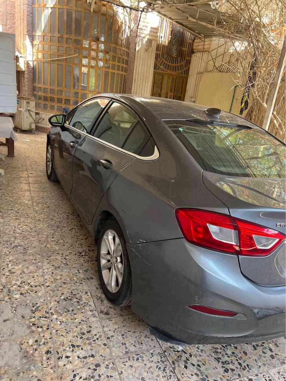 شفر كروز موديل 19 رقم بغداد فول مواصفات مكينه تيربو حدادة جديدة وباقي التفاصيل كاملة وارد امريكي حادثهة بامريكا صفحة السايق  فقط السعر 80 ورقة بيهة مجال بسيط للشراي مكان السيارة البصرة الزبير رقم الهاتف *********** بيع فقط نقد بدون مراوس ولا اقساط متواجد اتصال وواتساب . البصرة, العراق
